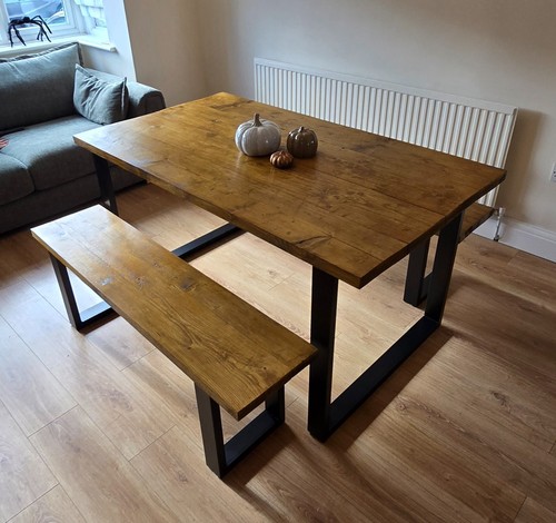 Rustic kitchen dining - 5', table